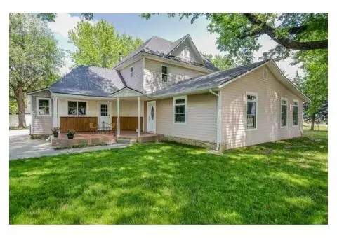 Amazing 5 Bedroom Country House in Haven KS (A Must See)